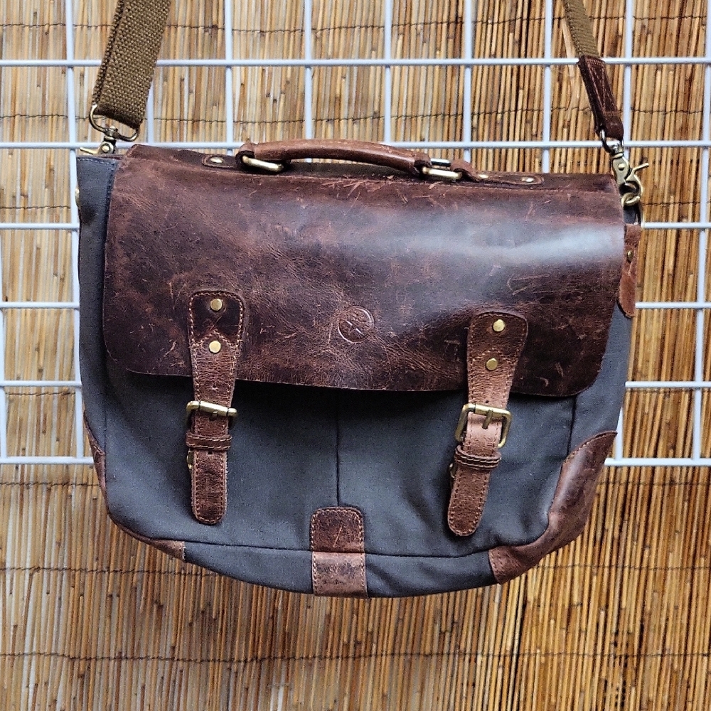 ARON LEATHER GOODS MESSENGER BAG/CROSSBODY
